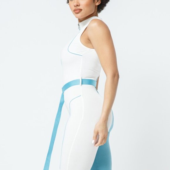 Women's Blue & White Sleeveless Color Block Sporty Romper - Picture 2 of 11